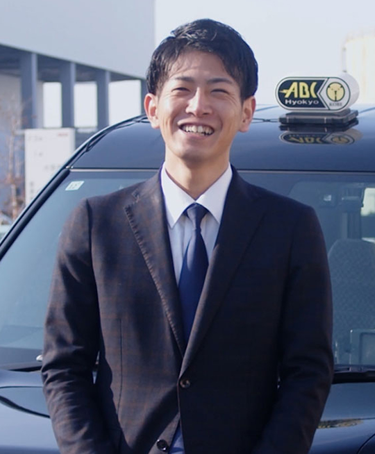T.Y（入社10年目・タクシードライバー）